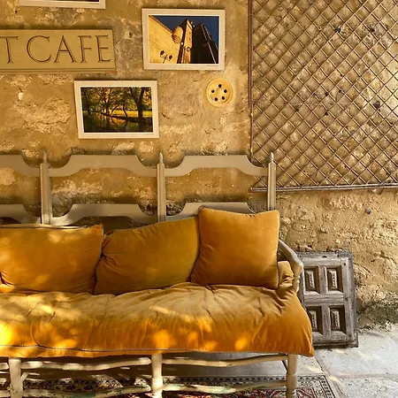 Du 4* Uzès