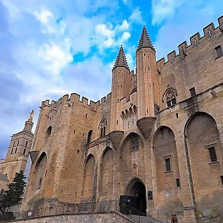 Dulac فندق مبيت وإفطار Uzès